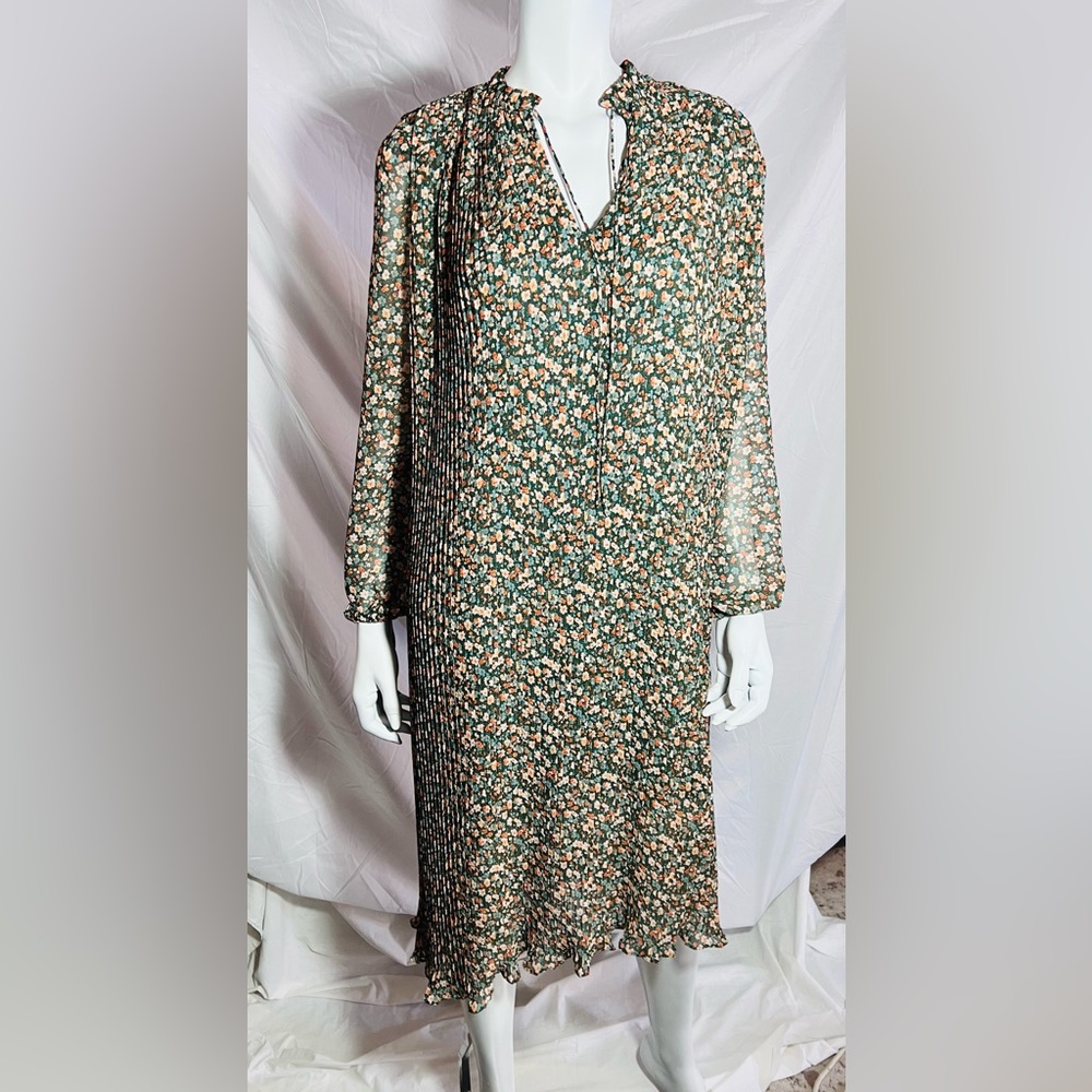 MNG floral pleated dress Sz sm- XL - OBO🎁